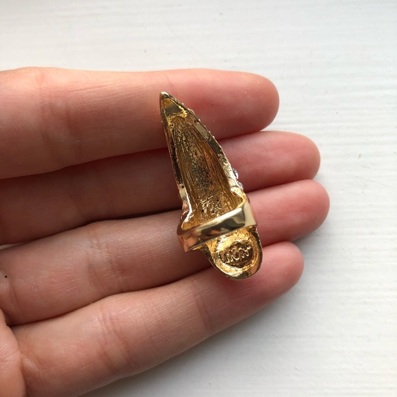 Gold & diamond talon claw ring - Picture 3 of 6